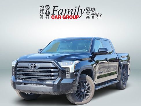Used 2025 Toyota Tundra Limited AWD/4WD image 1