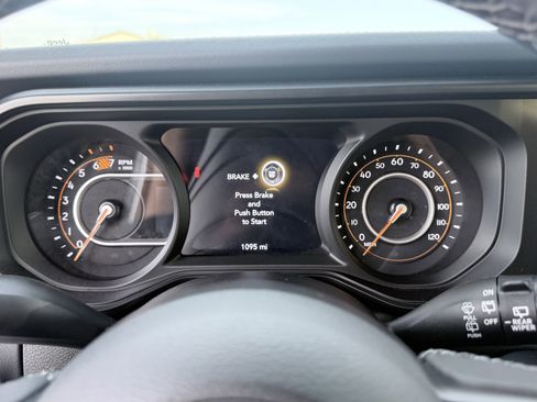 Used 2026 Jeep Wrangler Unlimited Rubicon image 44