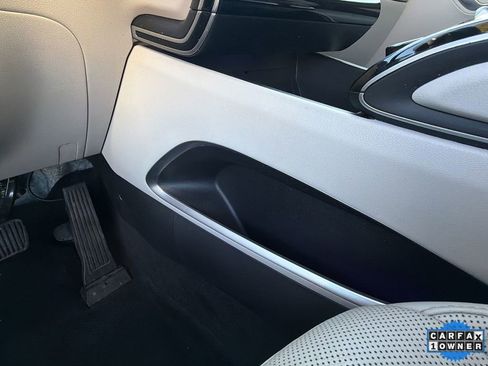 Used 2022 Hyundai Tucson Limited image 32