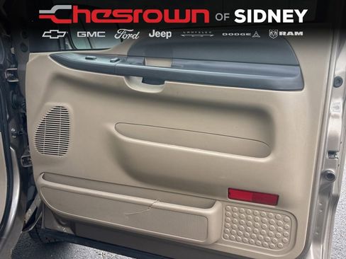 Used 2006 Ford F350 XL image 40