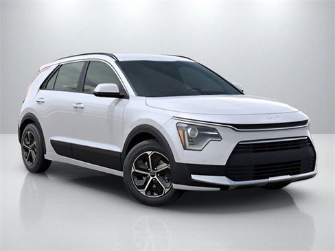 New 2025 Kia Niro LX image 8