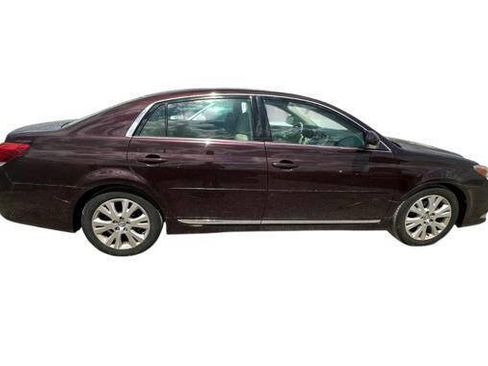 Used 2011 Toyota Avalon FWD image 7