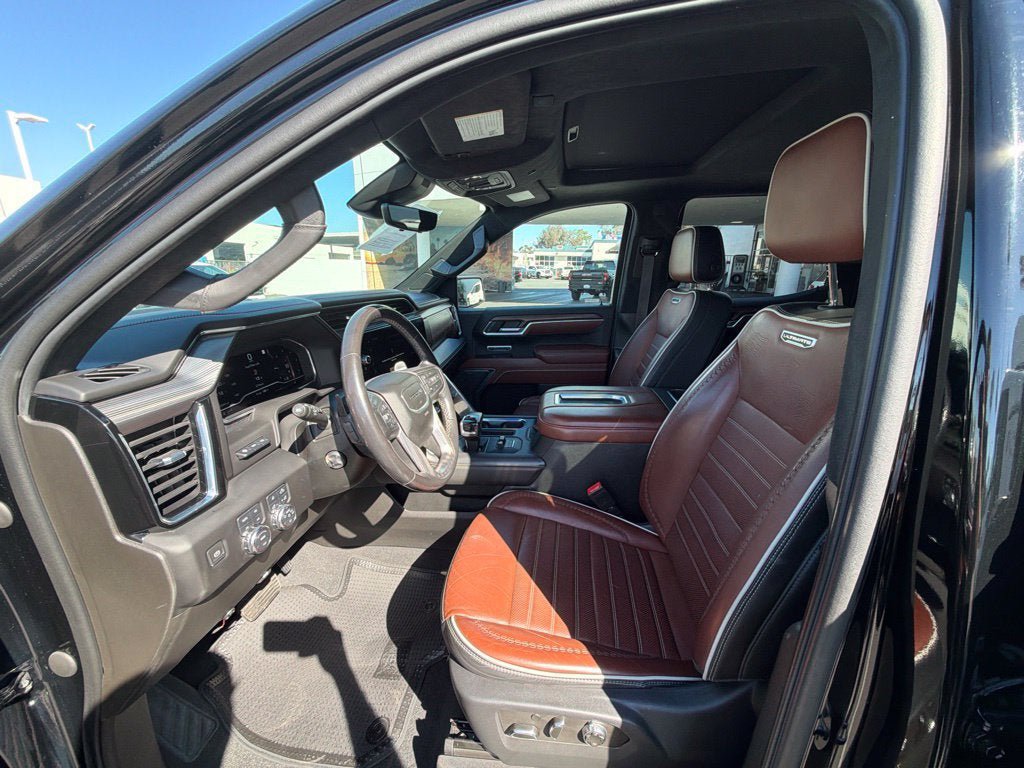 Used 2022 GMC Sierra 1500 Denali Ultimate AWD/4WD image 10