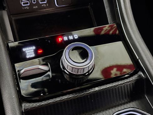 Used 2024 Jeep Grand Cherokee L Limited w/ Luxury Tech Group II image 20