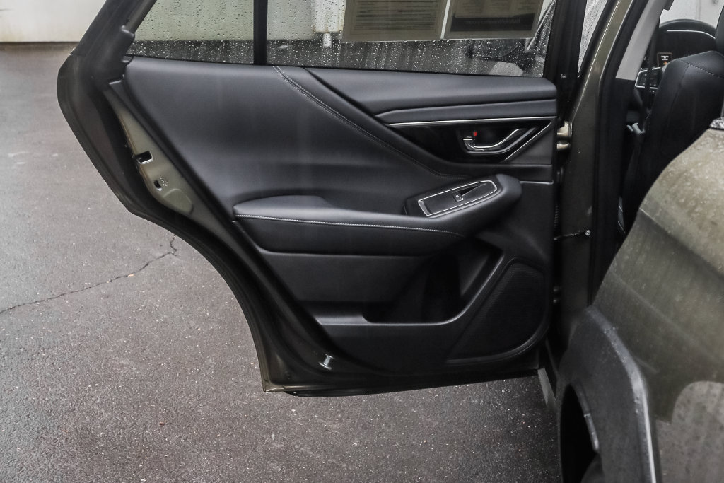 Used 2025 Subaru Outback Limited AWD/4WD image 20