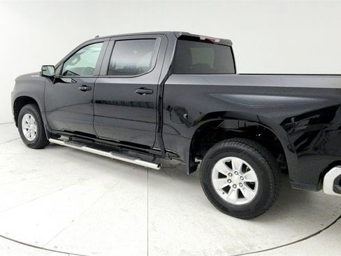 Used 2021 Chevrolet Silverado 1500 LT image 4