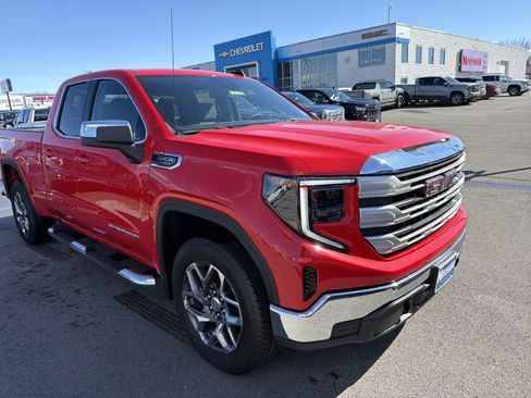 New 2026 GMC Sierra 1500 SLE AWD/4WD image 3