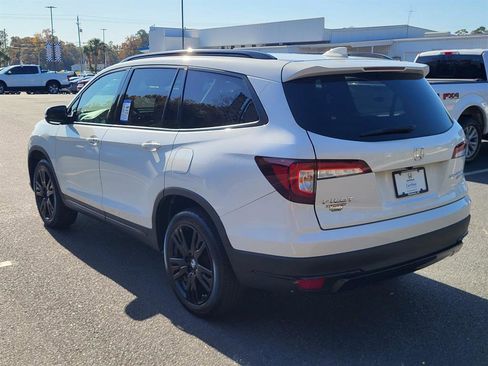 Certified 2022 Honda Pilot Black Edition image 6