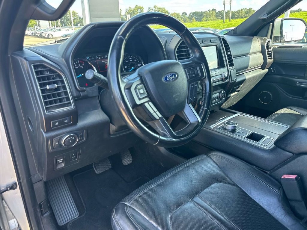 Used 2019 Ford Expedition Max Limited RWD image 25