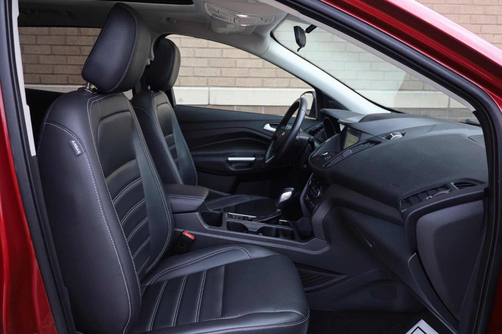 Used 2019 Ford Escape SEL AWD/4WD image 32