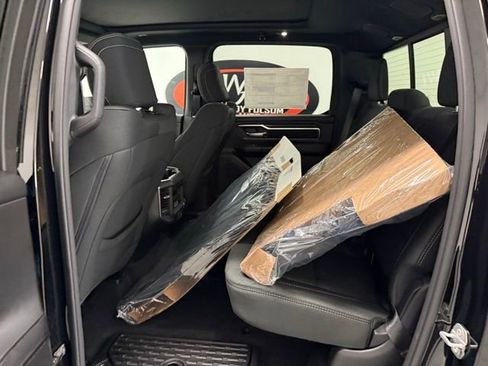 New 2026 RAM 1500 4x4 Crew Cab image 15