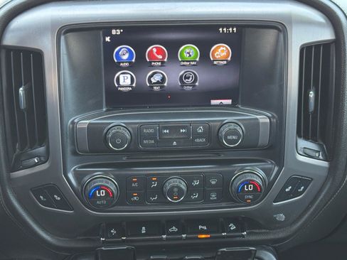 Used 2015 GMC Sierra 1500 SLE w/ All-Terrain Package AWD/4WD image 9