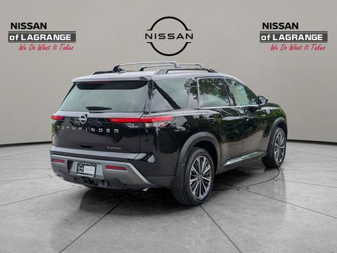 New 2026 Nissan Pathfinder Platinum FWD image 5