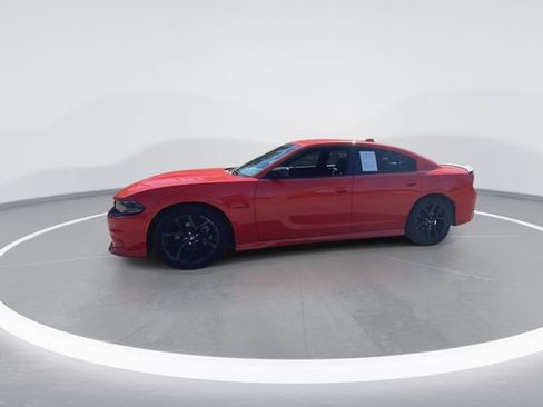 Used 2022 Dodge Charger R/T w/ Plus Group RWD image 6