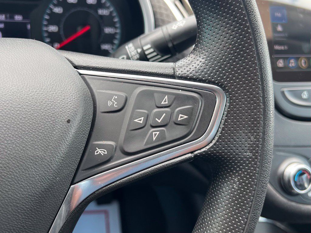 Used 2025 Chevrolet Malibu LT FWD image 14