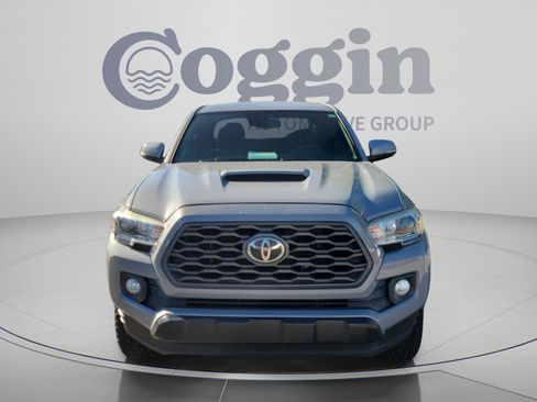 Used 2020 Toyota Tacoma TRD Sport RWD image 5