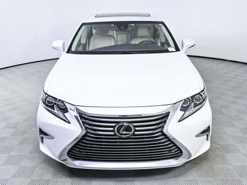 Used 2016 Lexus ES 350 w/ Luxury Package w/Wood Trim image 35