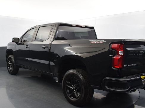 Used 2022 Chevrolet Silverado 1500 LT Trail Boss image 2