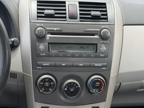 Used 2011 Toyota Corolla LE FWD image 10