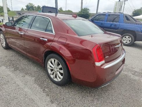 Used 2020 Chrysler 300 Limited AWD/4WD image 8