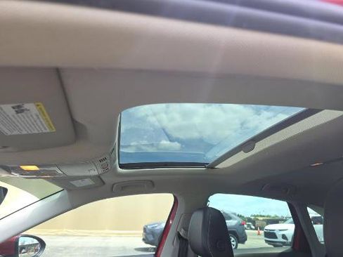 Used 2022 Volkswagen Jetta SE image 9