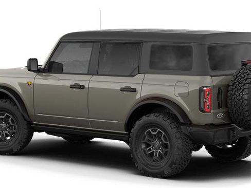 New 2026 Ford Bronco Badlands image 3