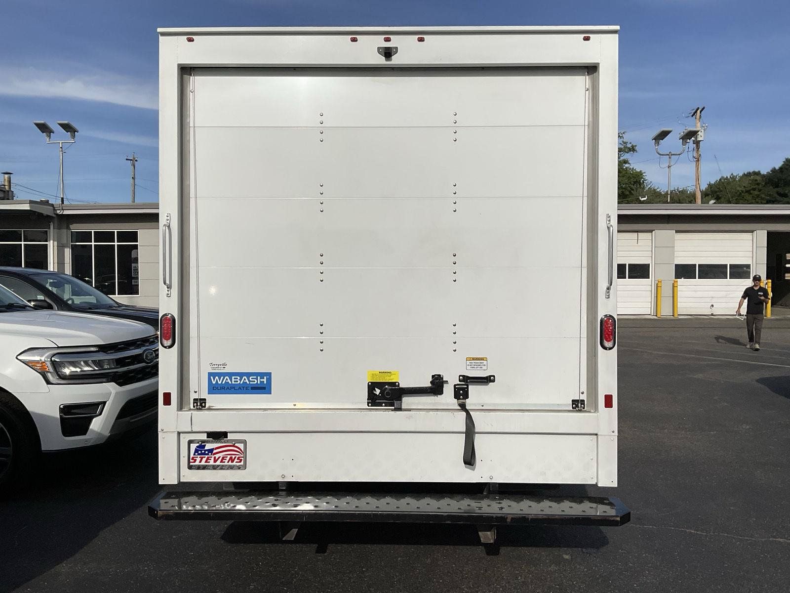 Used 2025 Chevrolet Express 3500 w/ Power Convenience Package RWD image 6