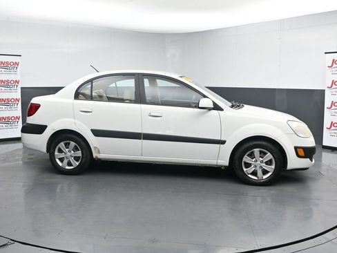 Used 2008 Kia Rio LX FWD image 9