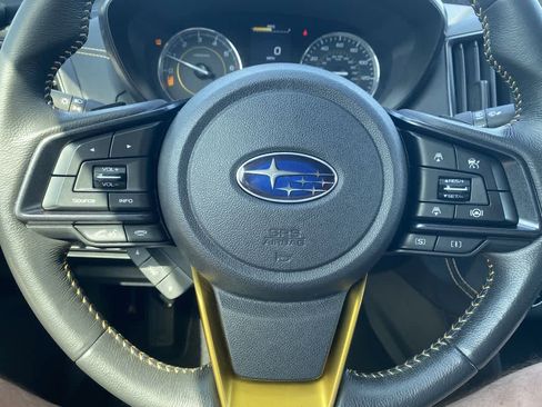 Used 2022 Subaru Crosstrek 2.5i Sport w/ Moonroof Package image 14
