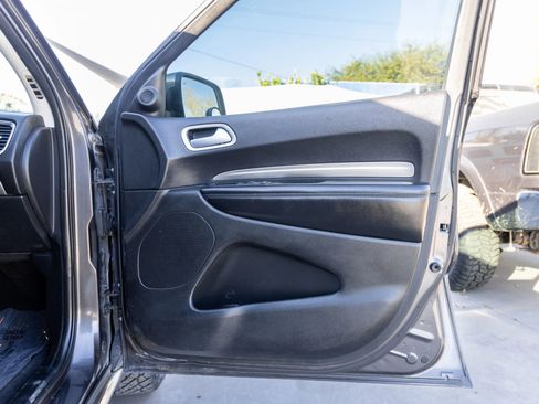 Used 2020 Dodge Durango SXT w/ 3rd Row Seating Group RWD image 18