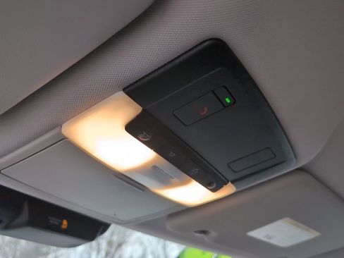 Used 2024 Mitsubishi Outlander ES image 25