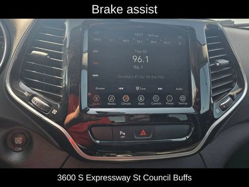 Used 2020 Jeep Cherokee Limited AWD/4WD image 19