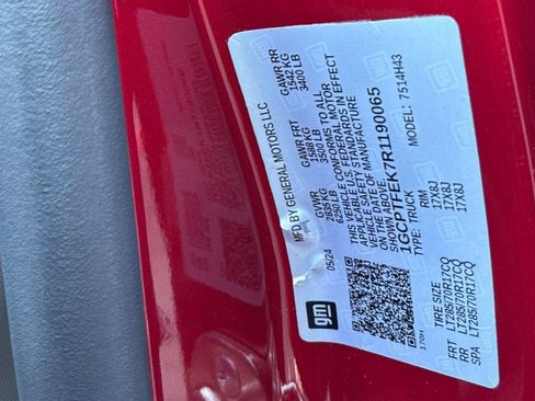 Certified 2024 Chevrolet Colorado ZR2 w/ Safety Package image 35