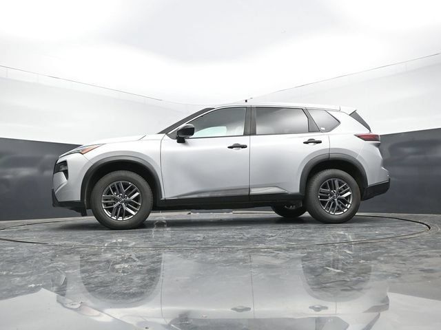 Used 2024 Nissan Rogue S AWD/4WD image 51