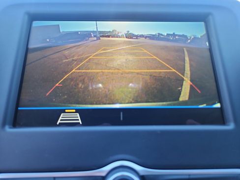 Used 2019 Chevrolet Equinox LT image 30