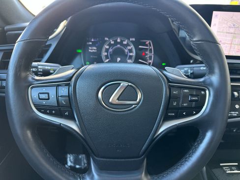 Used 2024 Lexus ES 300h w/ Premium Package FWD image 26