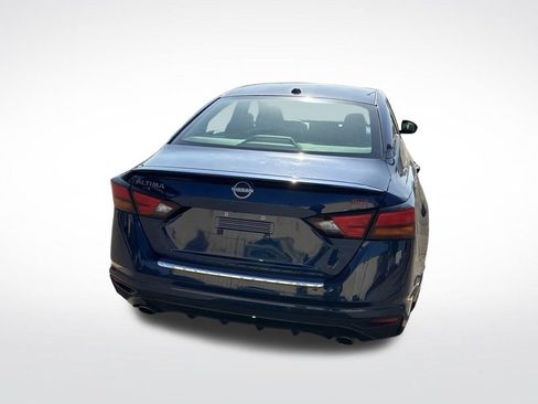 Used 2023 Nissan Altima 2.5 SR w/ SR Premium Package FWD image 7