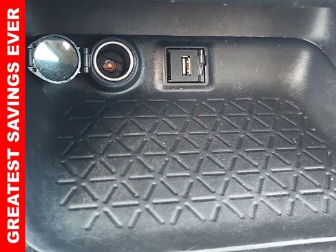 Used 2022 Toyota RAV4 XLE image 25