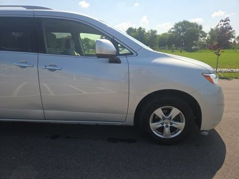 Used 2016 Nissan Quest SV FWD image 4