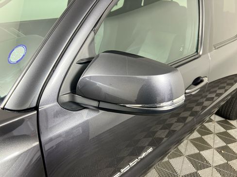 Used 2023 Toyota Tacoma TRD Off-Road image 12