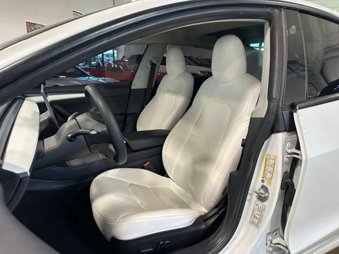 Used 2022 Tesla Model 3 Performance AWD/4WD image 12