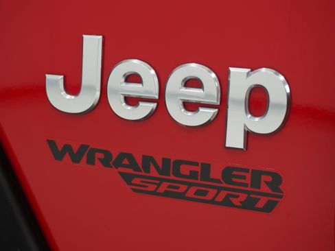 Used 2020 Jeep Wrangler Sport AWD/4WD image 9