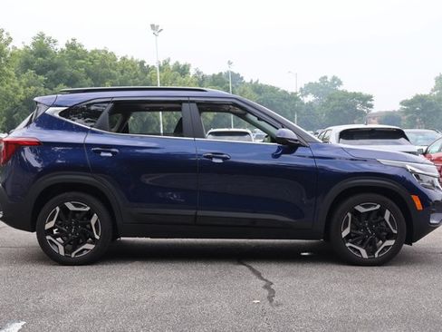 Used 2024 Kia Seltos SX w/ SX Sunroof Package AWD/4WD image 4