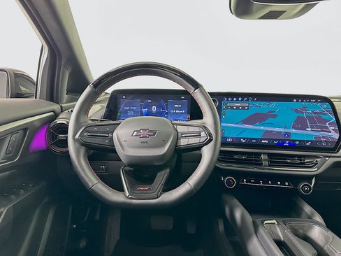 Used 2024 Chevrolet Equinox EV RS image 17