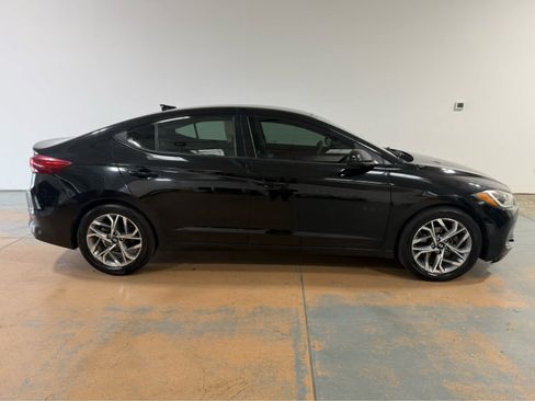 Used 2018 Hyundai Elantra SEL FWD image 6