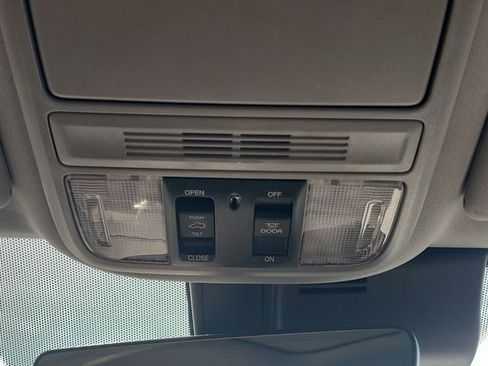 Used 2021 Honda Pilot Special Edition image 25