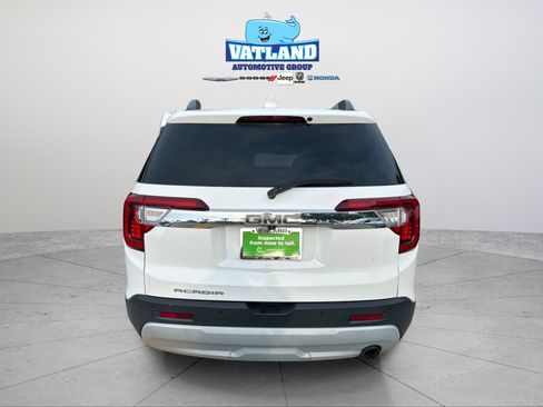 Used 2021 GMC Acadia SLE w/ Driver Convenience Package FWD image 4