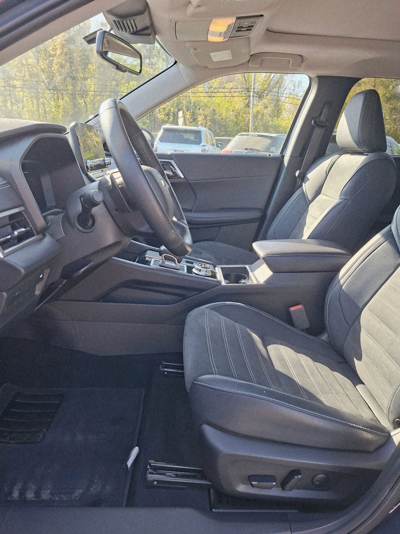 Used 2024 Mitsubishi Outlander Ralliart AWD/4WD image 8