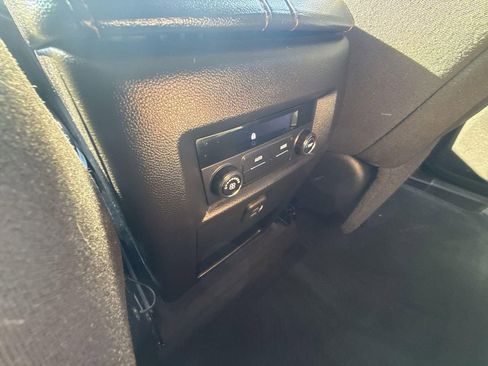 Used 2021 Chevrolet Traverse LS image 26