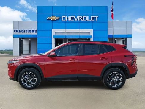 New 2026 Chevrolet Trax LT w/ Driver Confidence Package FWD image 6